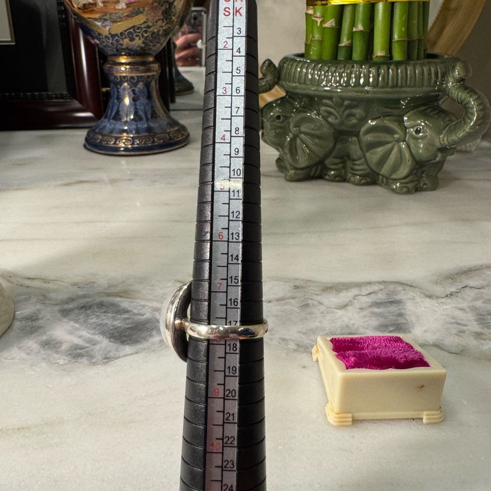 Sterling Silver Moonstone Ring - image 4